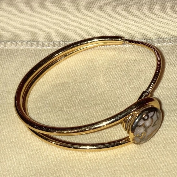 Louis Vuitton Celeste Bangle - Picture 5 of 8
